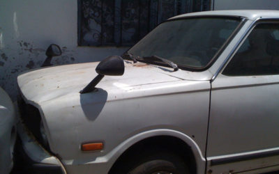 Did this car ever have side view mirrors?