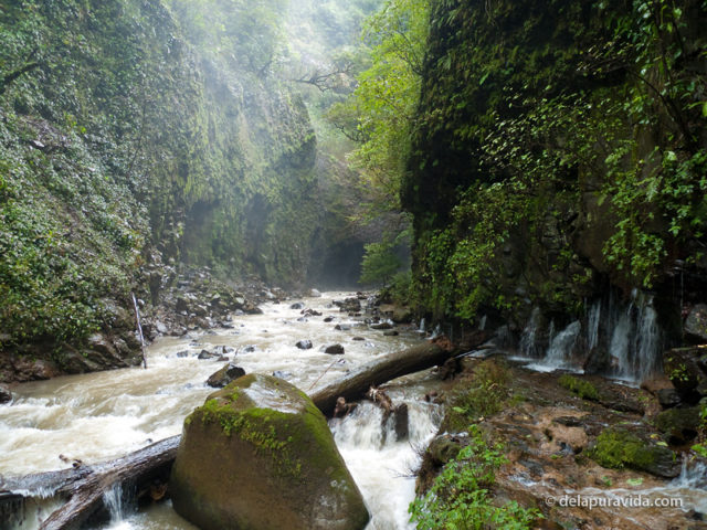 River at Los Chorros Park, Costa Rica